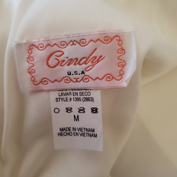 Dress - Picture 3 of 4